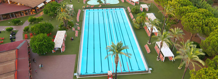 A 700 metri dalla spiaggia