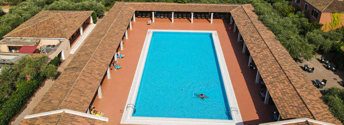 A 300 metri dalla spiaggia