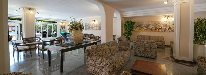 A 300 metri dalla spiaggia