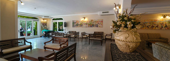 A 300 metri dalla spiaggia