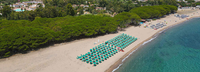 A 150 metri dalla spiaggia