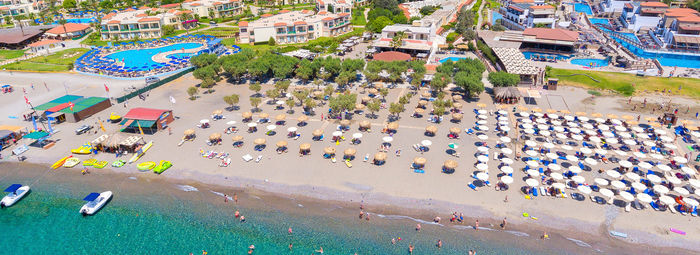 Direttamente sulla spiaggia di Lardos