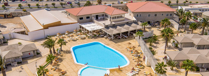 Spiagge infinite con sabbia finissima e mare dai colori caraibici