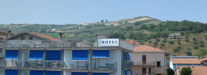 A 100 metri dal mare della Riserva Naturale Torre del Cerrano