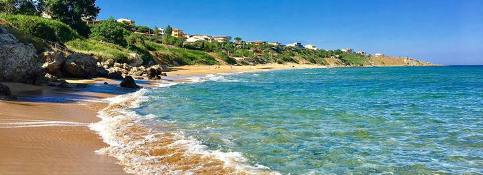 A 700 metri dalla splendida spiaggia di Baia di Capo Bianco