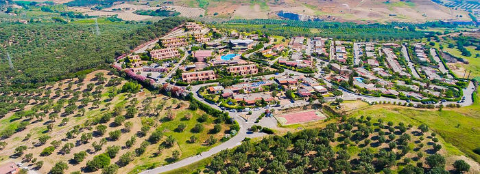 Villaggio panoramico tra gli uliveti affacciato sul Golfo di Squillace