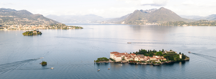 Esclusivo ed elegante sulle sponde del Lago Maggiore