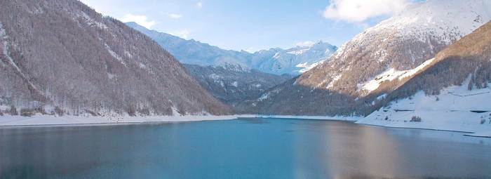 Sulle sponde del lago