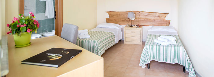 Oasi di relax immersa nel verde, fronte mare