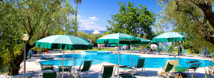 Oasi di relax immersa nel verde, fronte mare