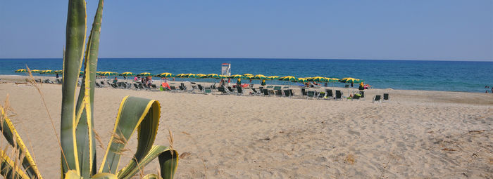 Oasi di relax immersa nel verde, fronte mare