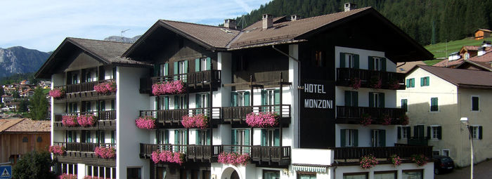 In Val di fassa, a 800 metri dalle piste da sci