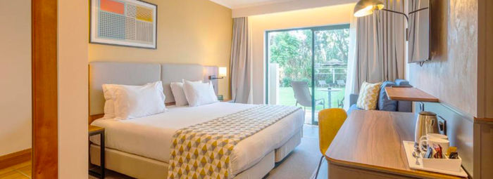 Tra panorami mozzafiato e pittoreschi borghi dell’entroterra