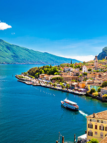 Benessere e divertimento in riva al lago